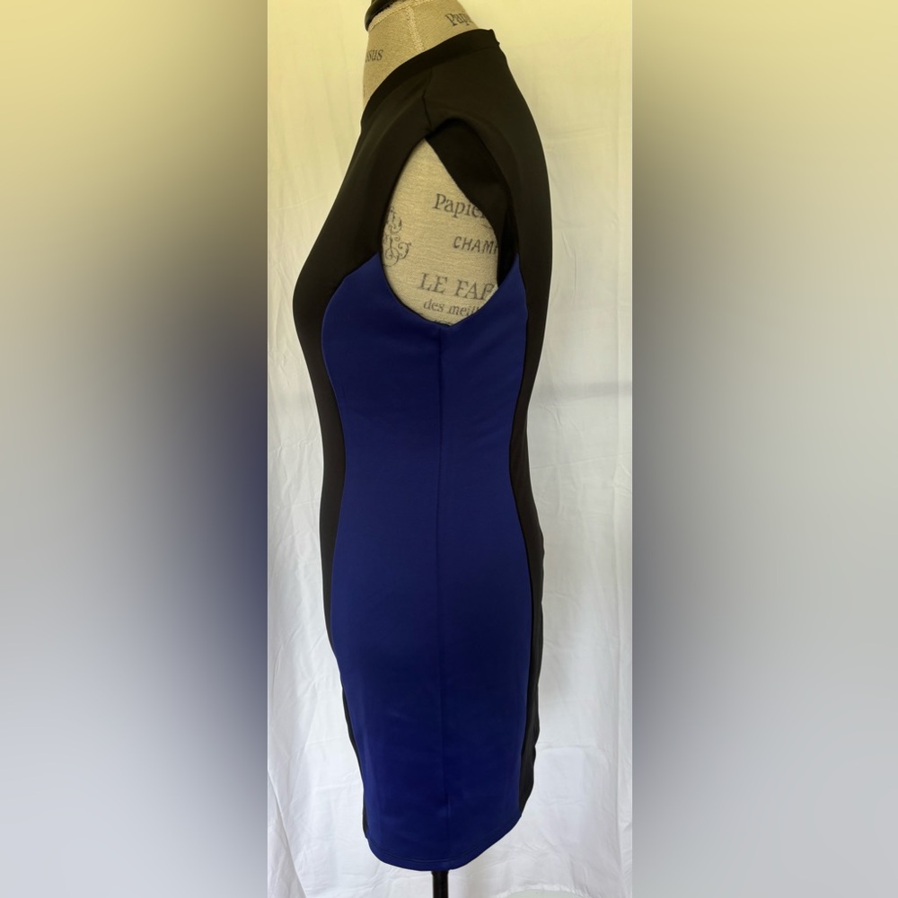Forever 21 Mock Neck Cocktail Dress in Cobalt/Black Colorblock Sz M - Picture 2 of 4